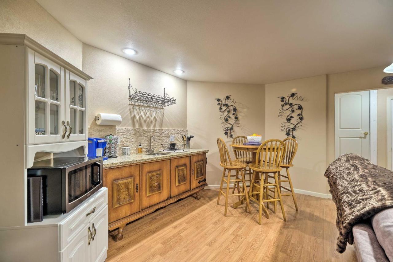 Convenient Apt With Fire Pit About Half-Mi To Lake! غروفلاند المظهر الخارجي الصورة